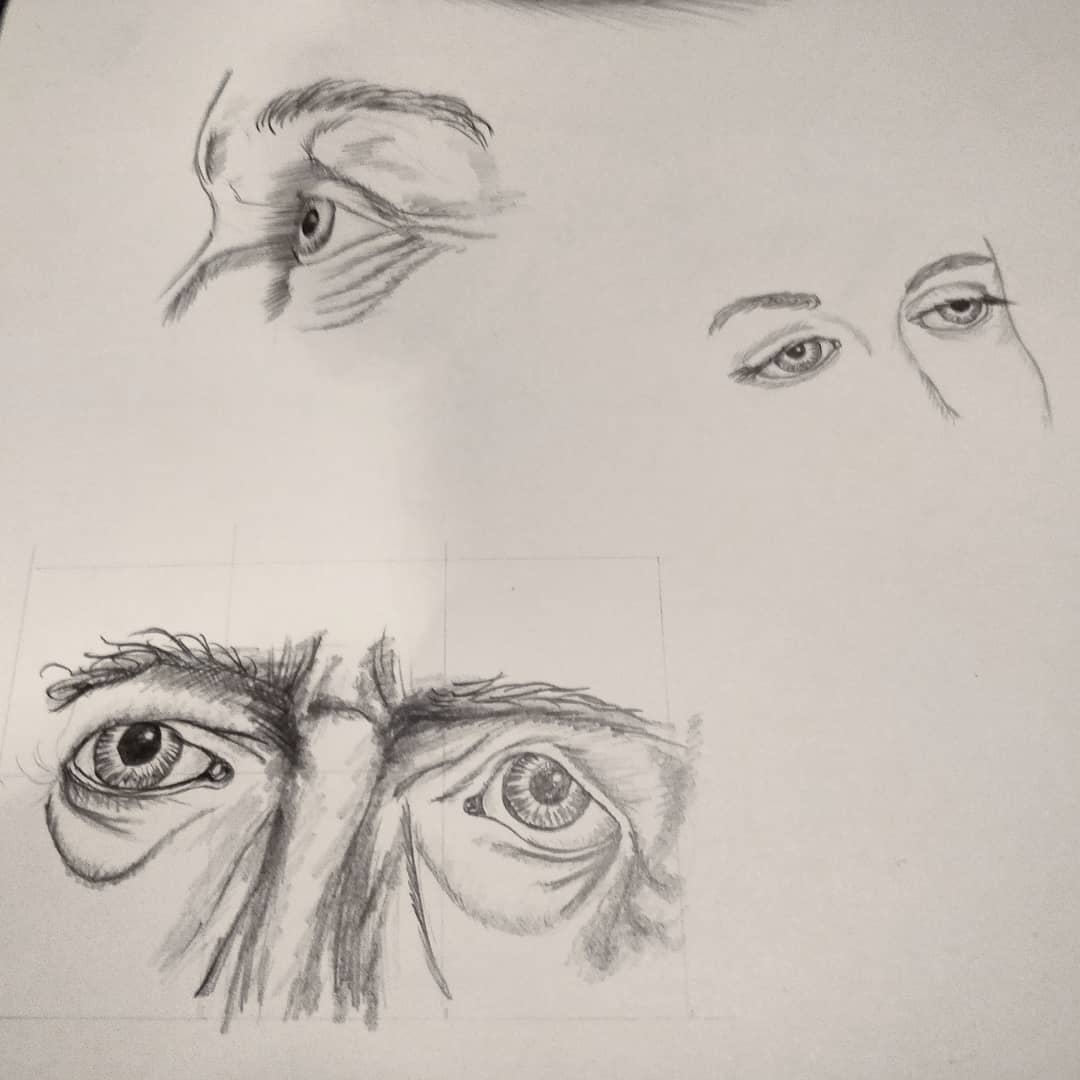 #Portrait #drawing for beginners - trying different shading methods on eyes only... much to learn.