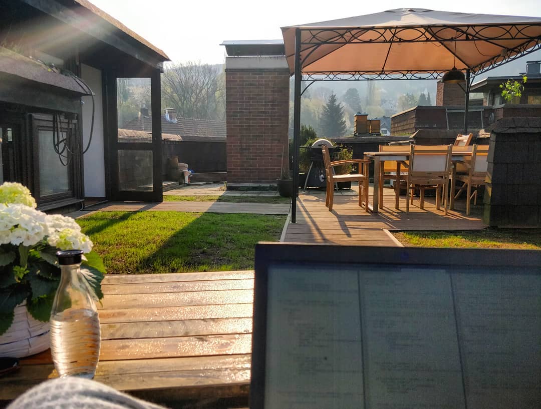 Bug fixing sprint in the sun #homeOffice #rooftop #rooftopTerasse